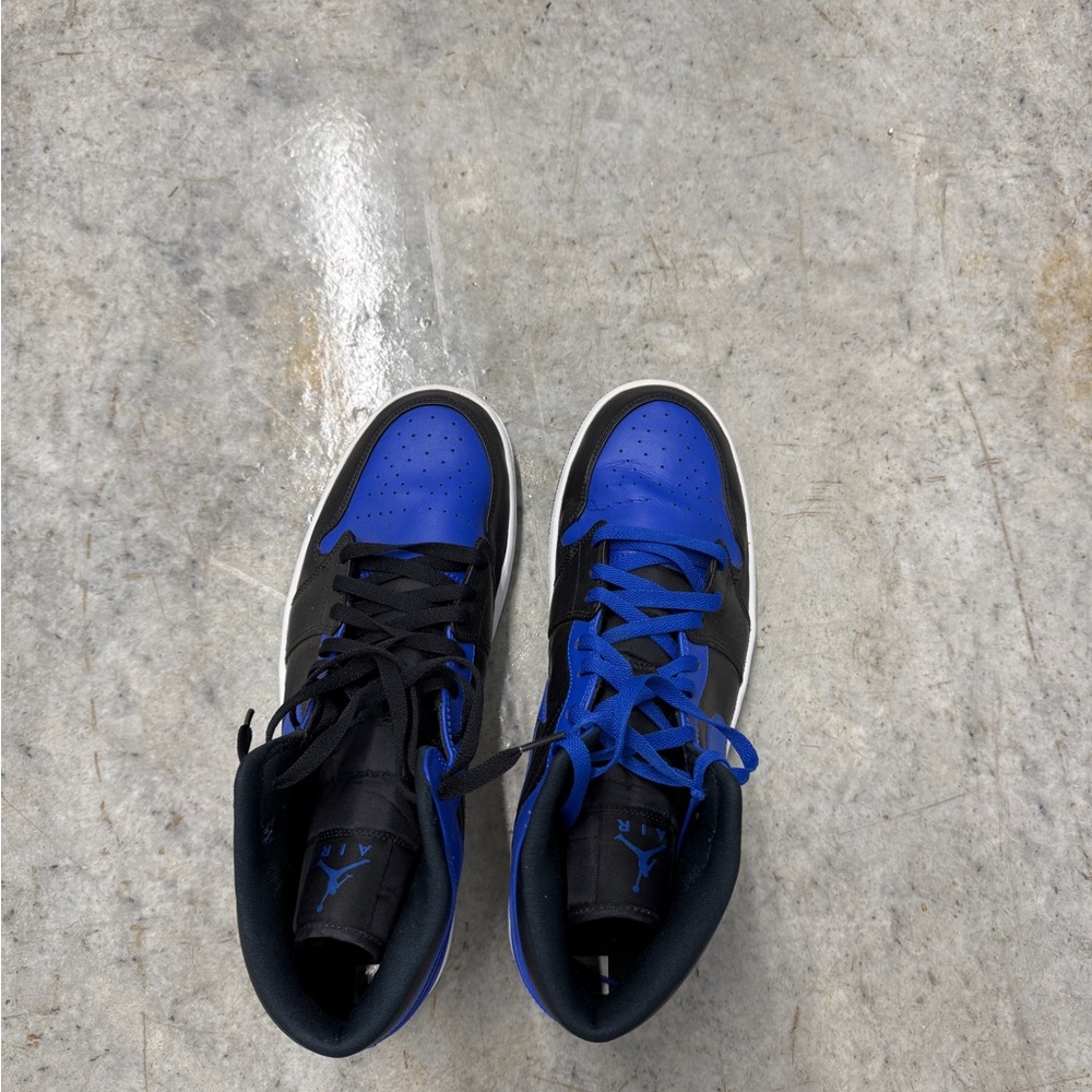 Jordan 1s Mid